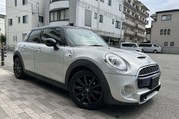 今年最後のご納車　MINIクーパーSD