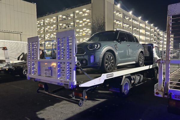 初 MINI クロスオーバー