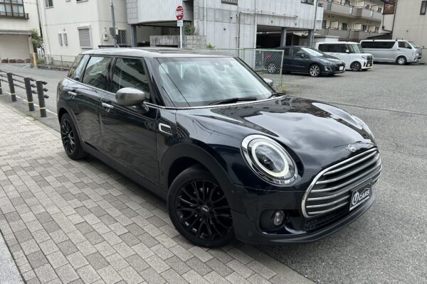 5月はMINIの仕入れが１台のみでした